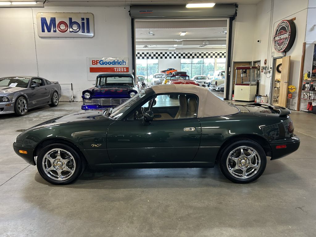 Photo 10 of this MAZDA MX-5 MIATA