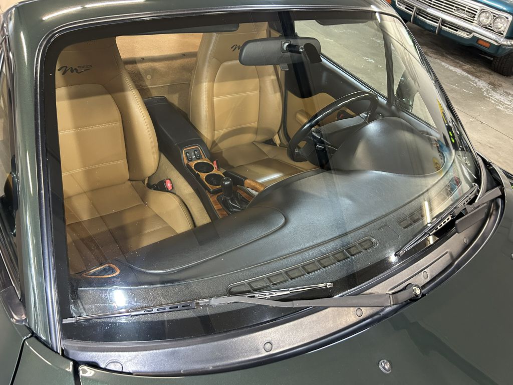Photo 18 of this MAZDA MX-5 MIATA