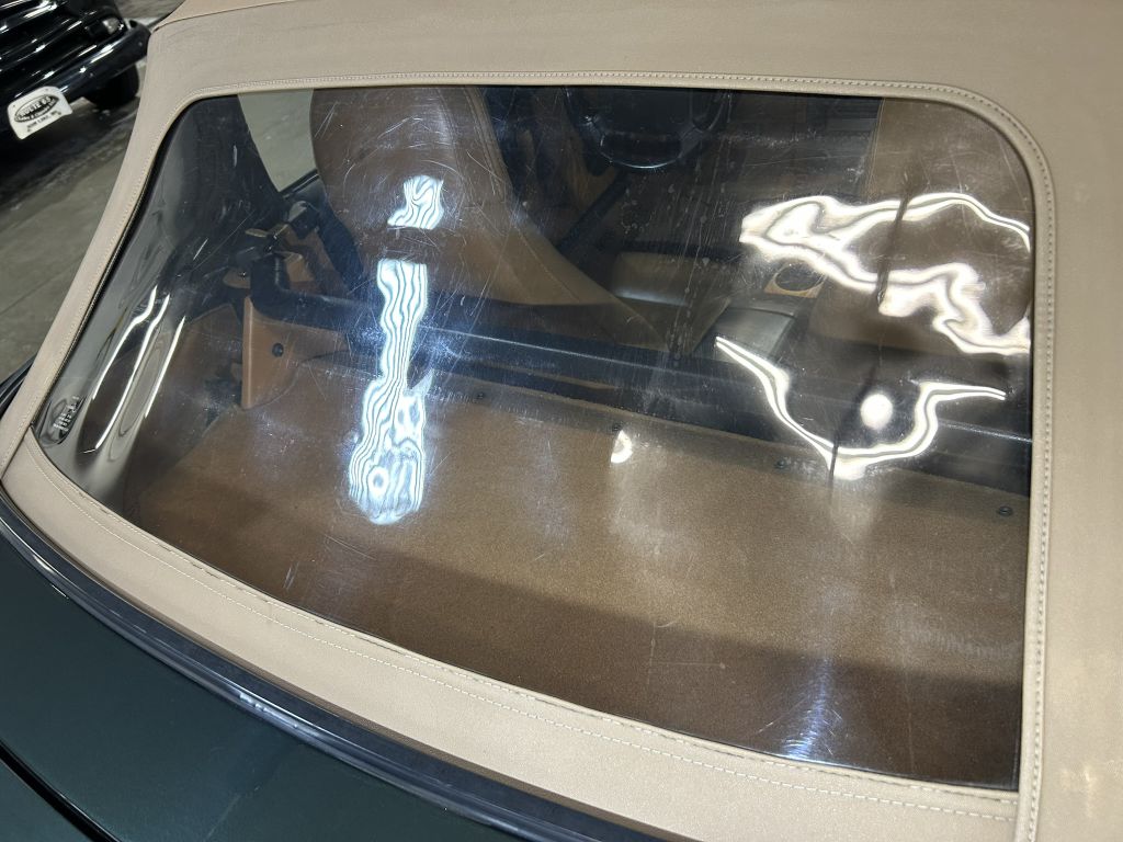 Photo 21 of this MAZDA MX-5 MIATA