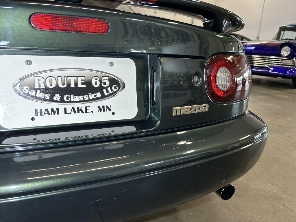 Photo 25 of this MAZDA MX-5 MIATA
