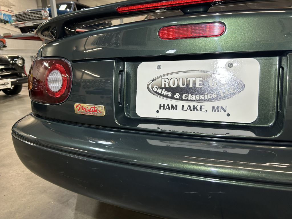 Photo 26 of this MAZDA MX-5 MIATA