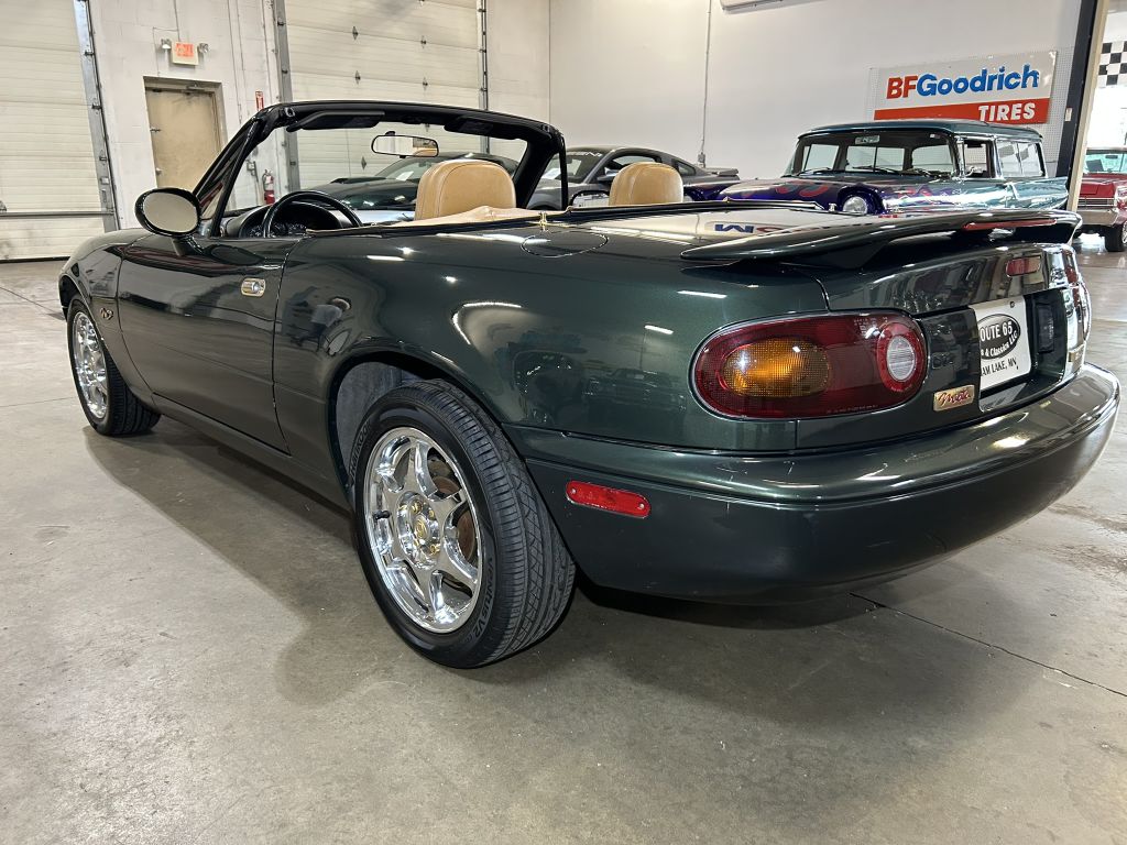 Photo 35 of this MAZDA MX-5 MIATA
