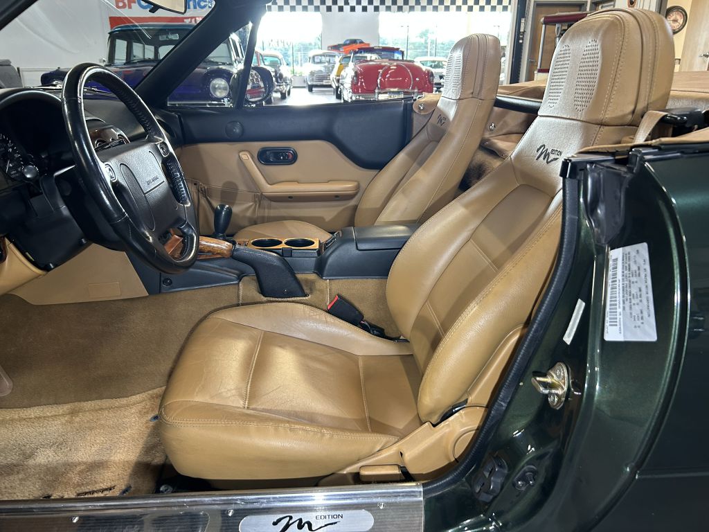 Photo 46 of this MAZDA MX-5 MIATA