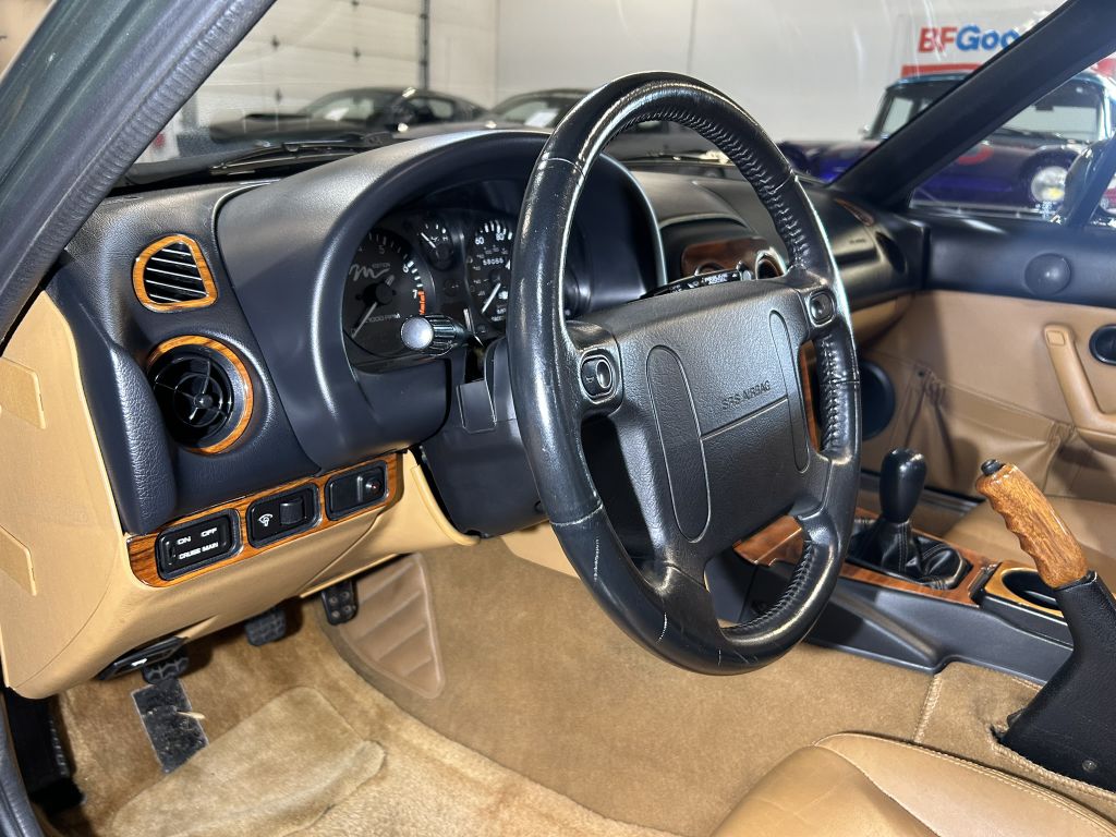 Photo 48 of this MAZDA MX-5 MIATA