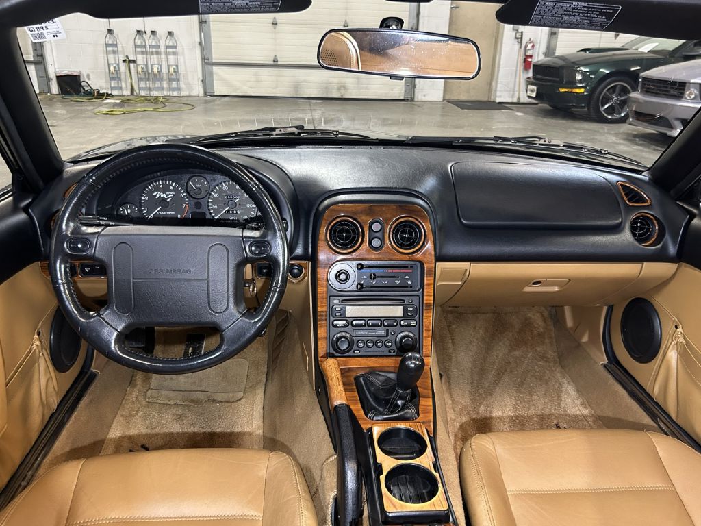 Photo 65 of this MAZDA MX-5 MIATA