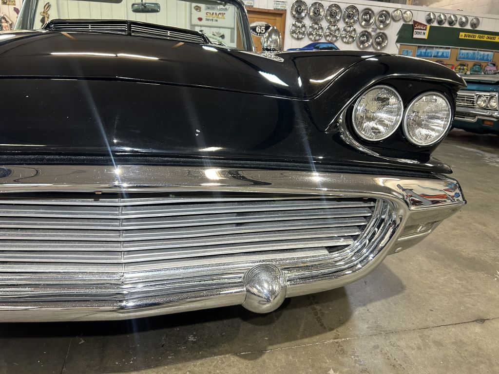 Photo 10 of this FORD THUNDERBIRD