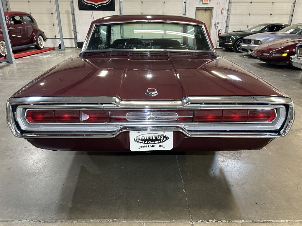 Photo 6 of this FORD THUNDERBIRD