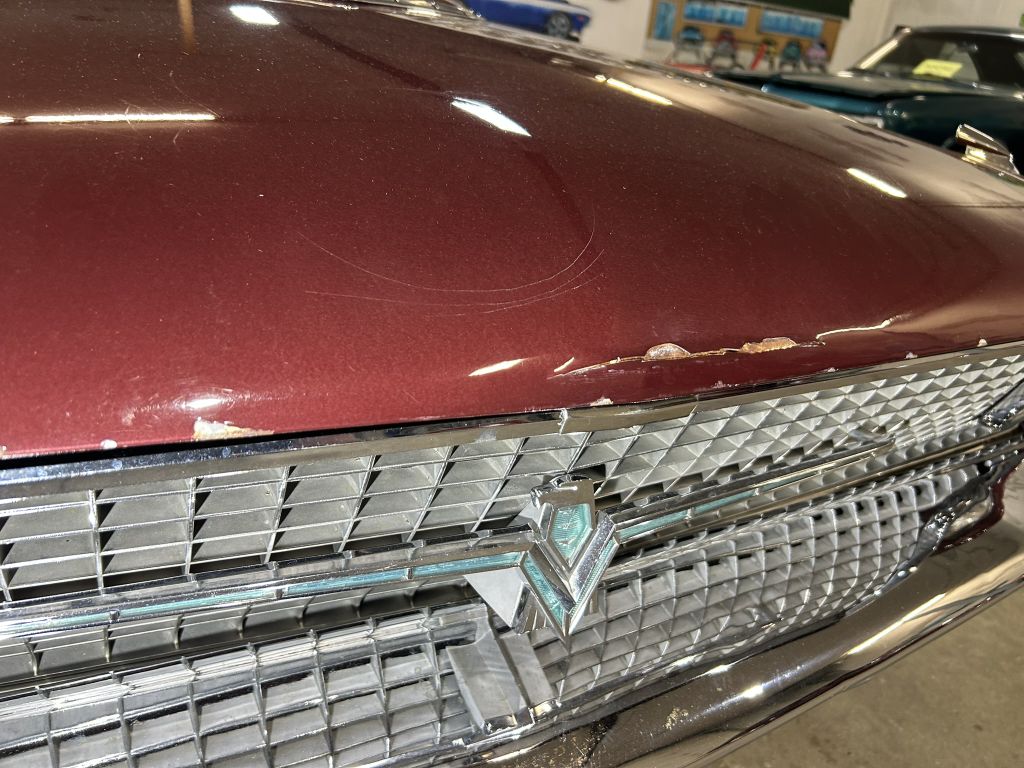 Photo 10 of this FORD THUNDERBIRD