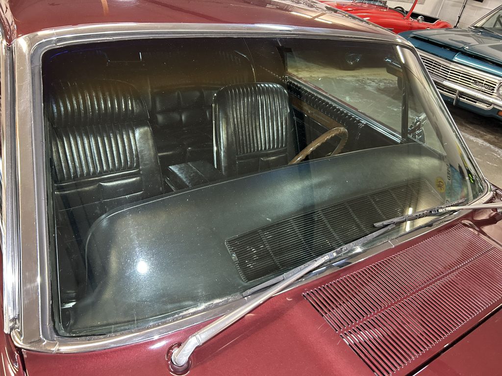 Photo 15 of this FORD THUNDERBIRD