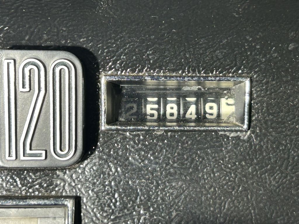 Photo 45 of this FORD THUNDERBIRD