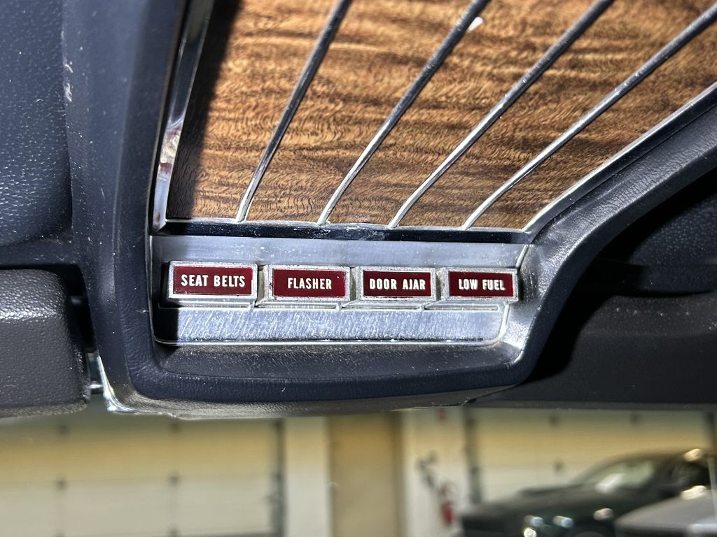 Photo 54 of this FORD THUNDERBIRD