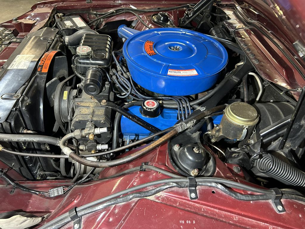 Photo 73 of this FORD THUNDERBIRD