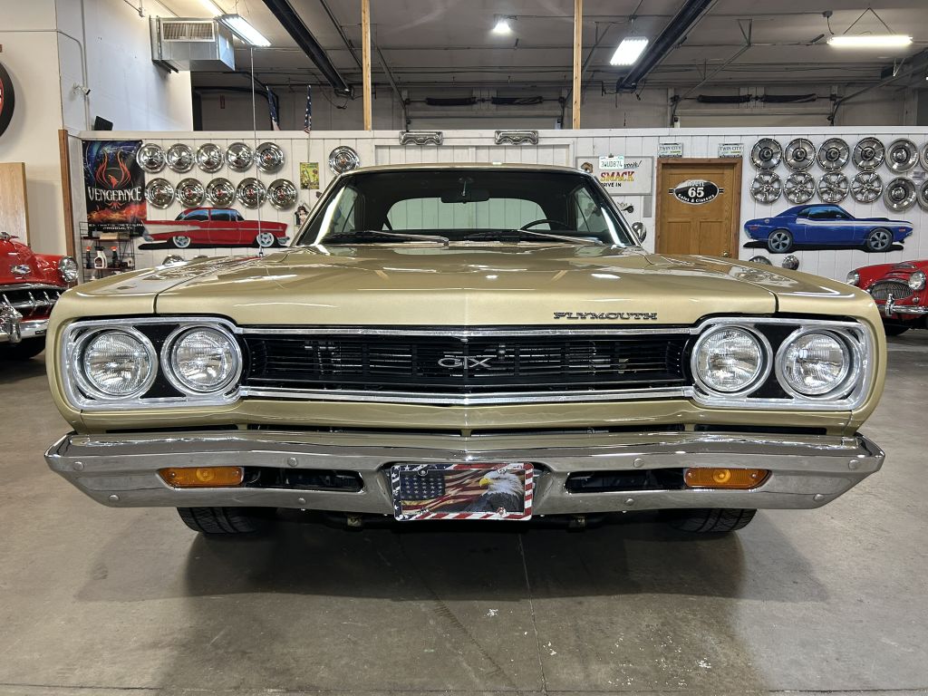 Photo 2 of this PLYMOUTH GTX