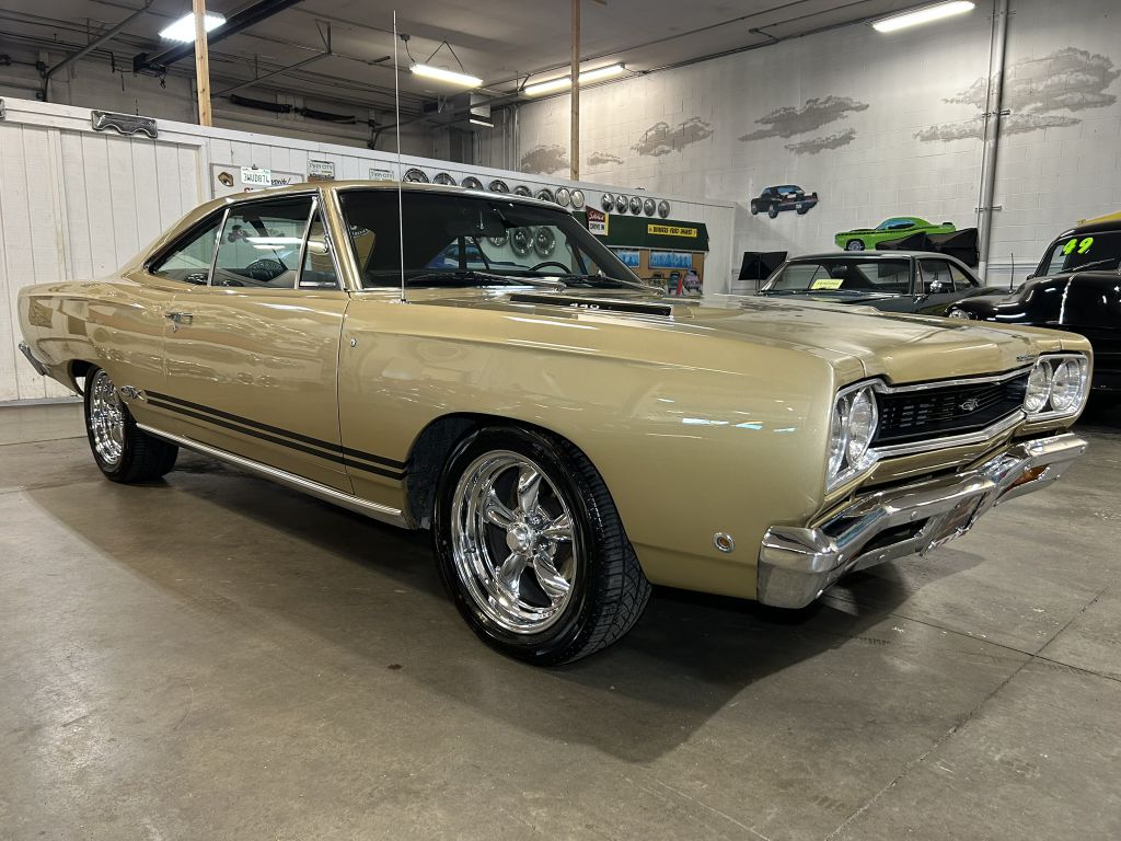 Photo 3 of this PLYMOUTH GTX