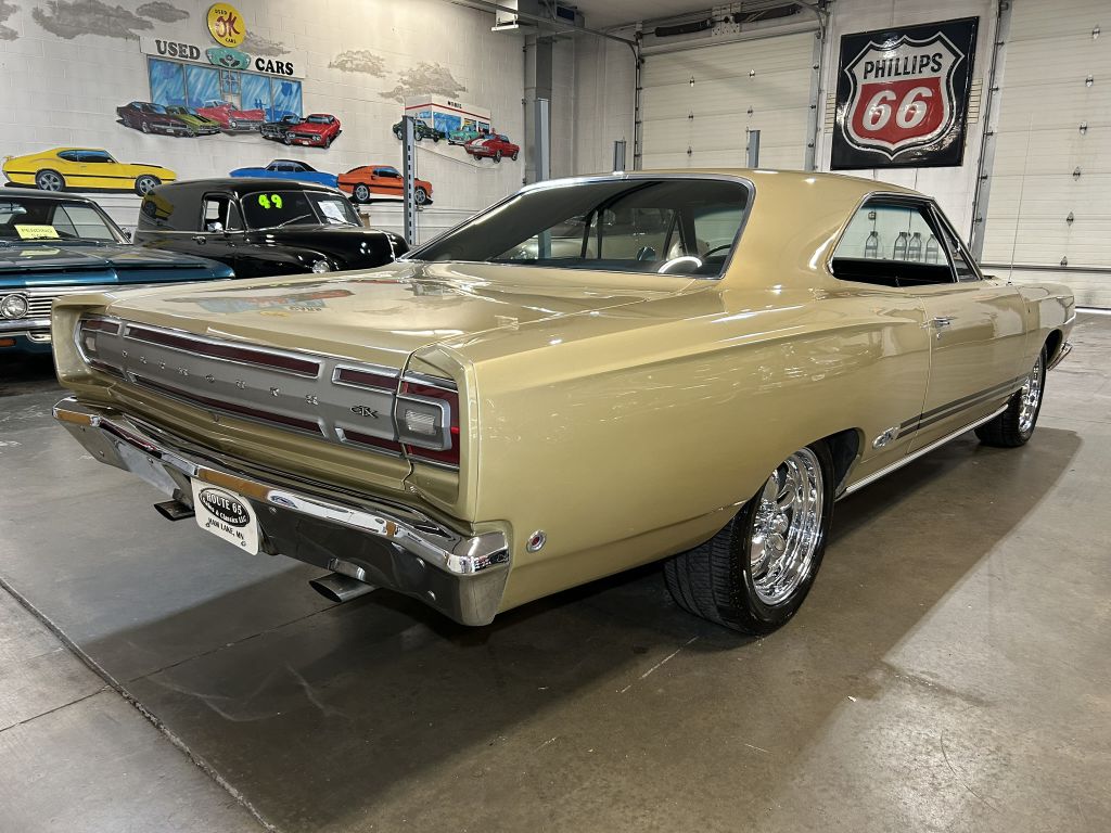 Photo 5 of this PLYMOUTH GTX
