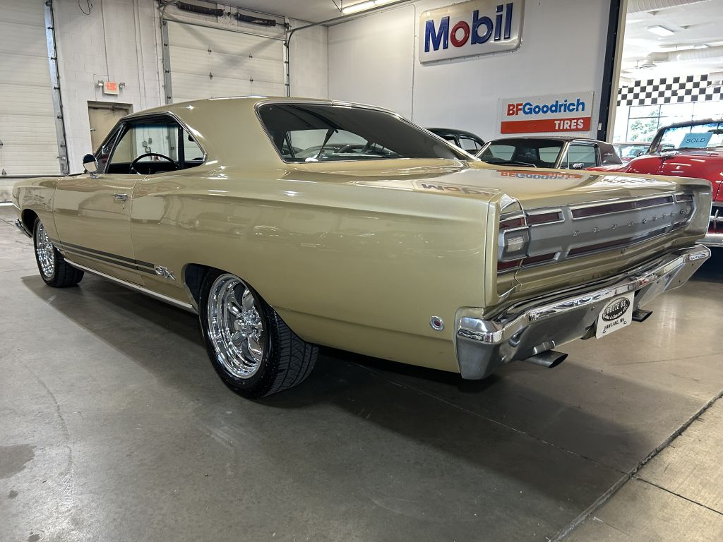 Photo 7 of this PLYMOUTH GTX