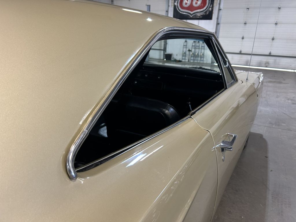 Photo 20 of this PLYMOUTH GTX
