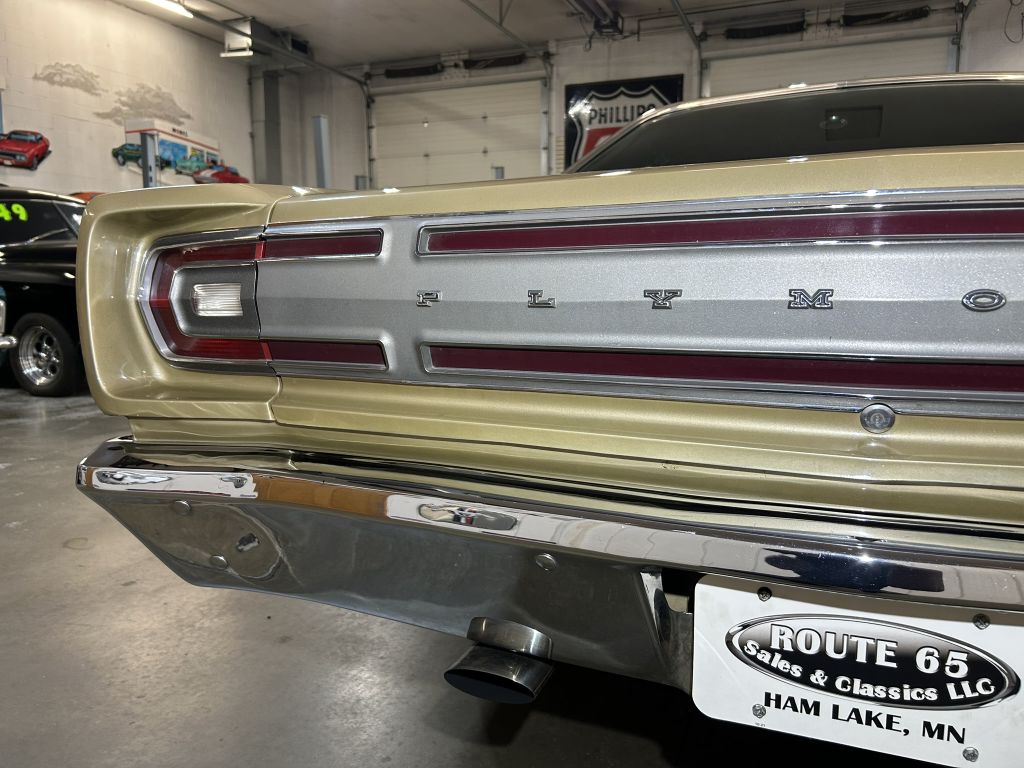 Photo 27 of this PLYMOUTH GTX