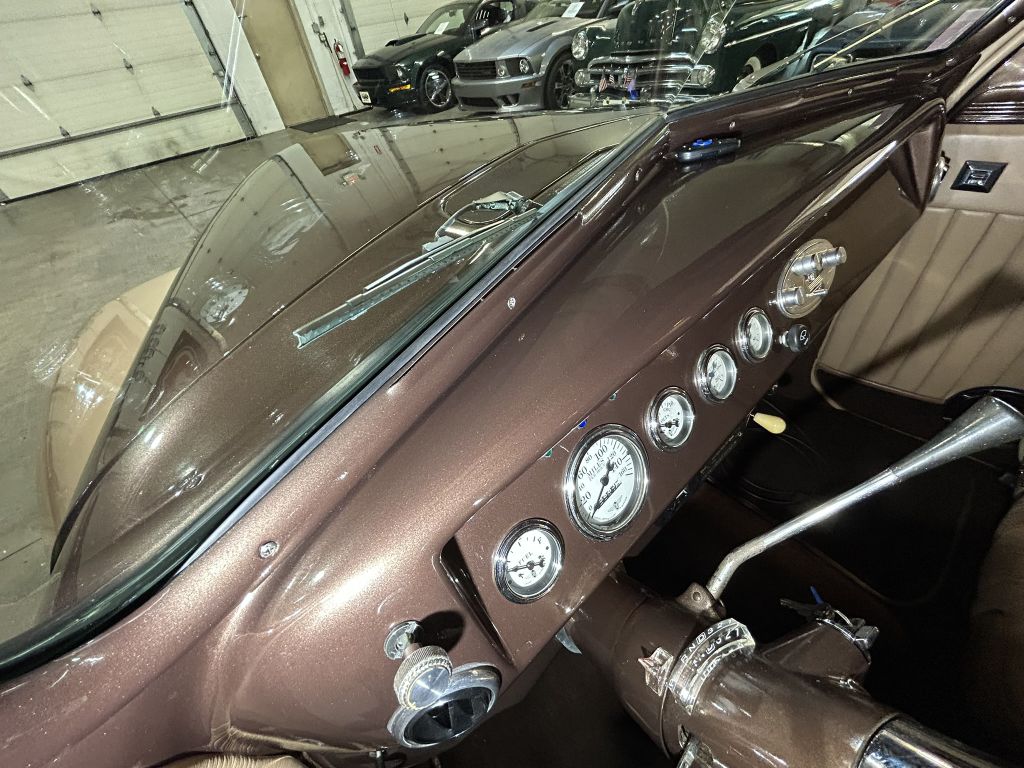 Photo 32 of this PLYMOUTH DELUXE