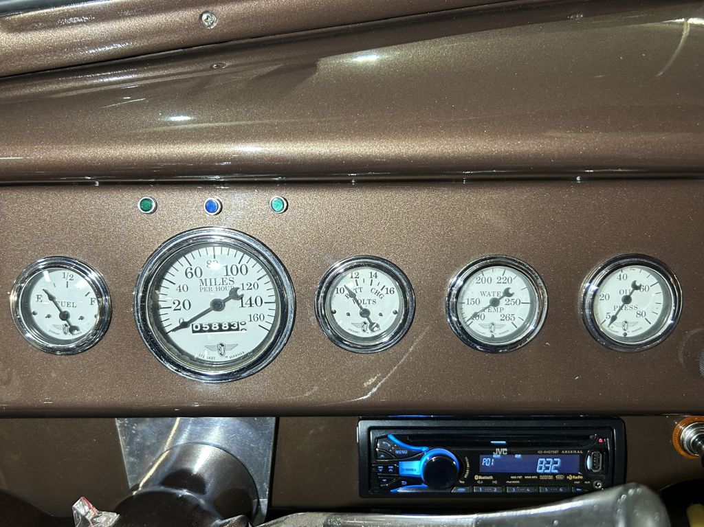 Photo 44 of this PLYMOUTH DELUXE