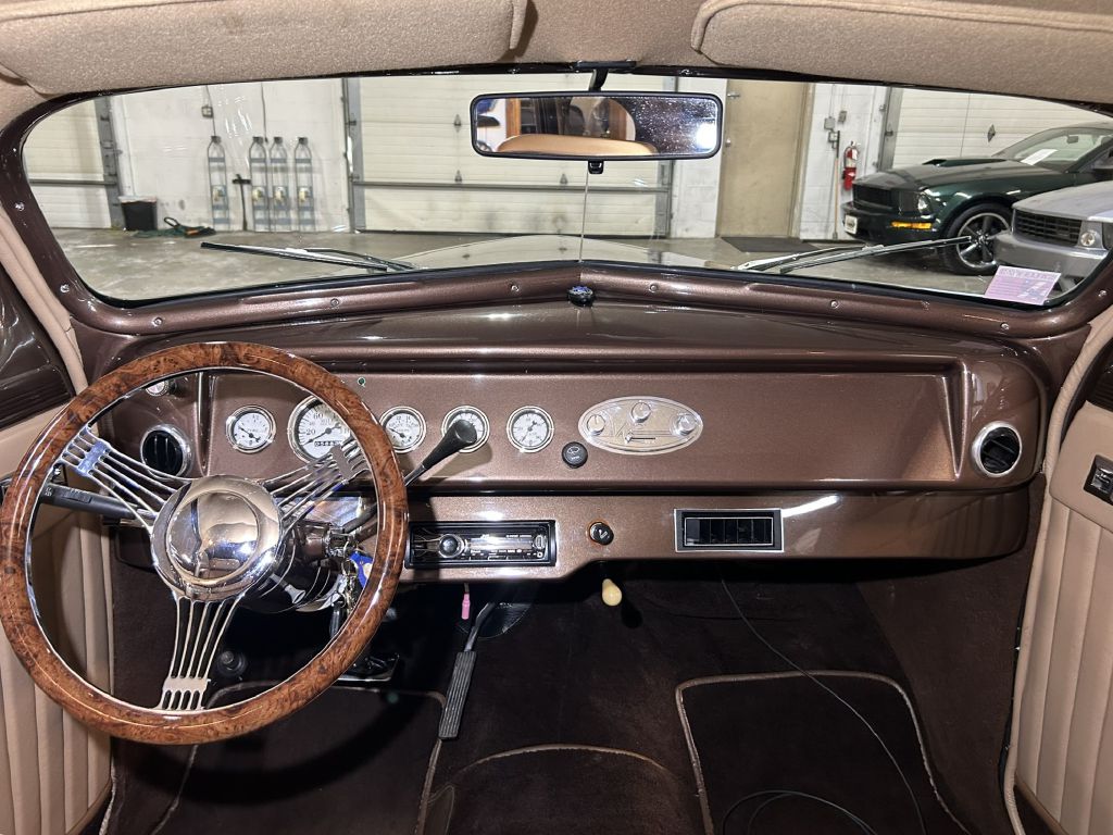 Photo 55 of this PLYMOUTH DELUXE