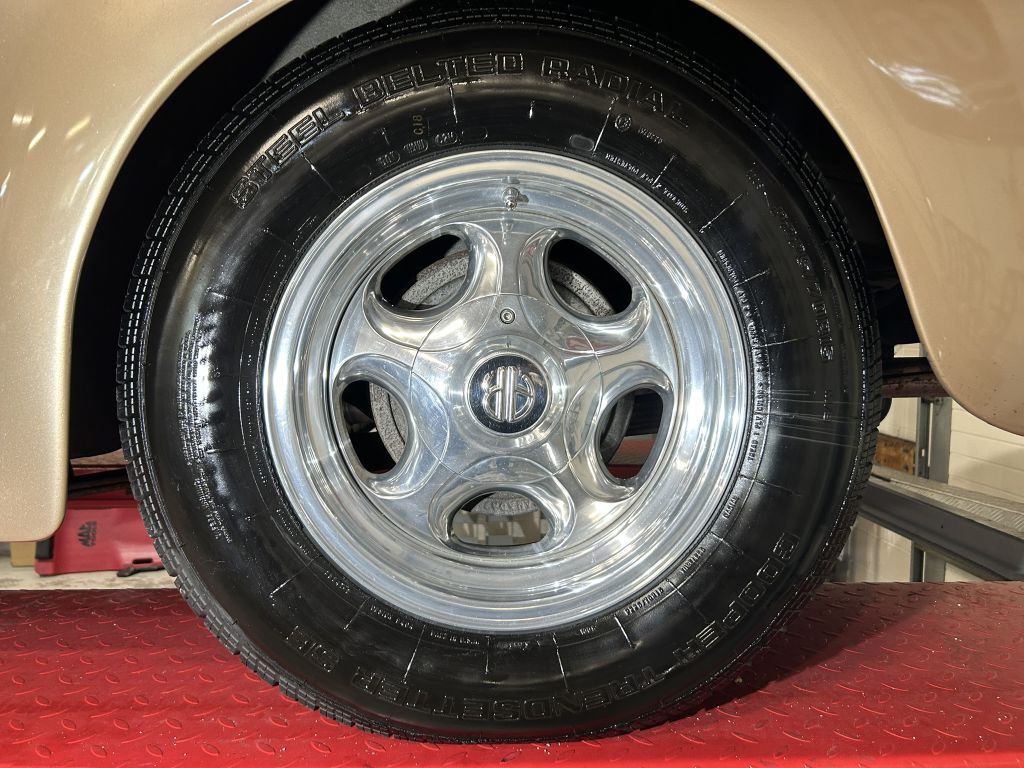 Photo 96 of this PLYMOUTH DELUXE