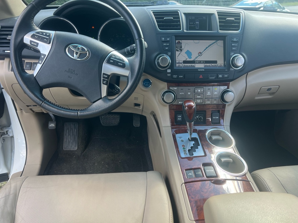 Photo 11 of this TOYOTA HIGHLANDER