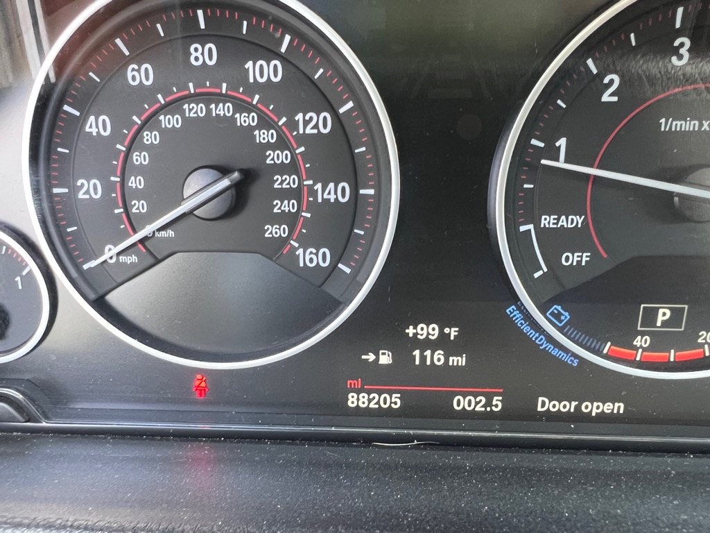 Photo 14 of this BMW 330