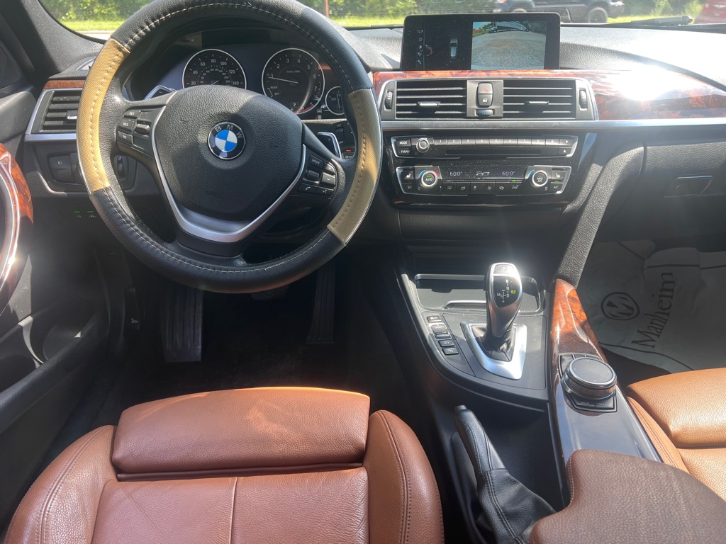 Photo 6 of this BMW 330