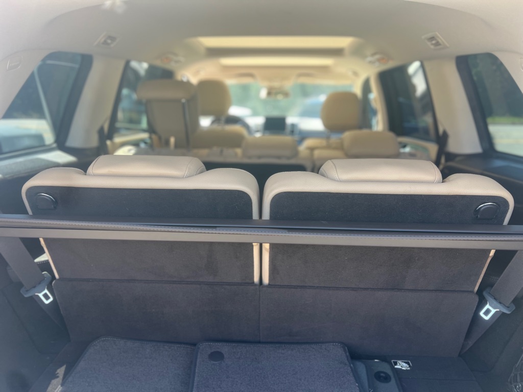 Photo 13 of this MERCEDES-BENZ GLS