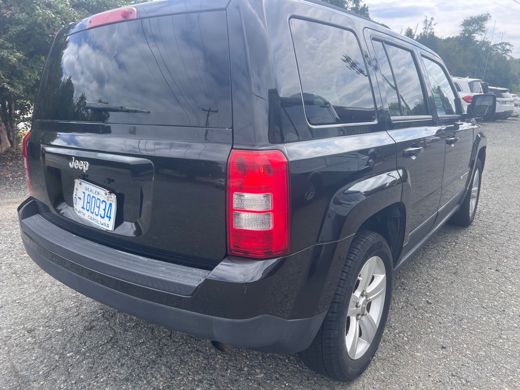 Photo 4 of this JEEP PATRIOT