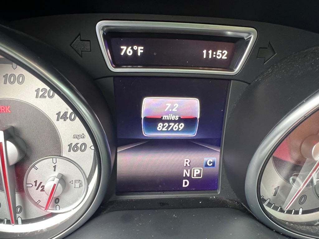 Photo 8 of this MERCEDES-BENZ GLA