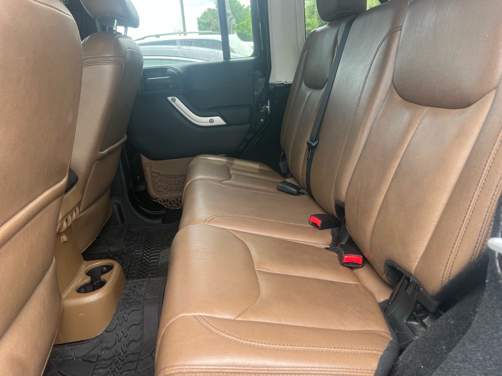 Photo 11 of this JEEP WRANGLER UNLIMI