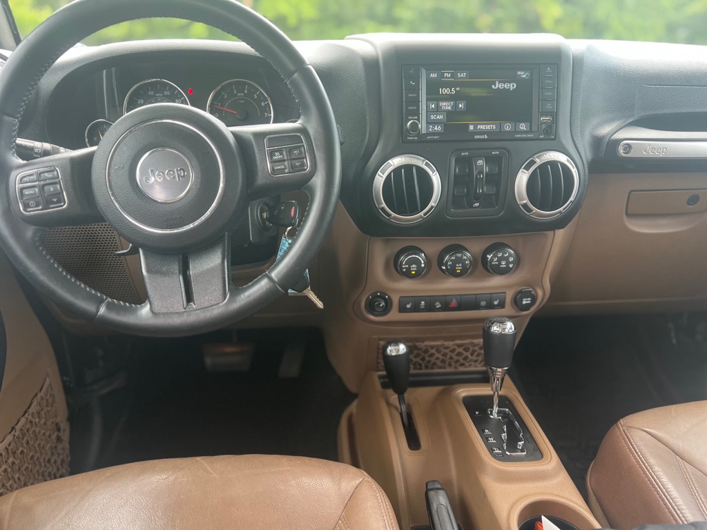Photo 5 of this JEEP WRANGLER UNLIMI