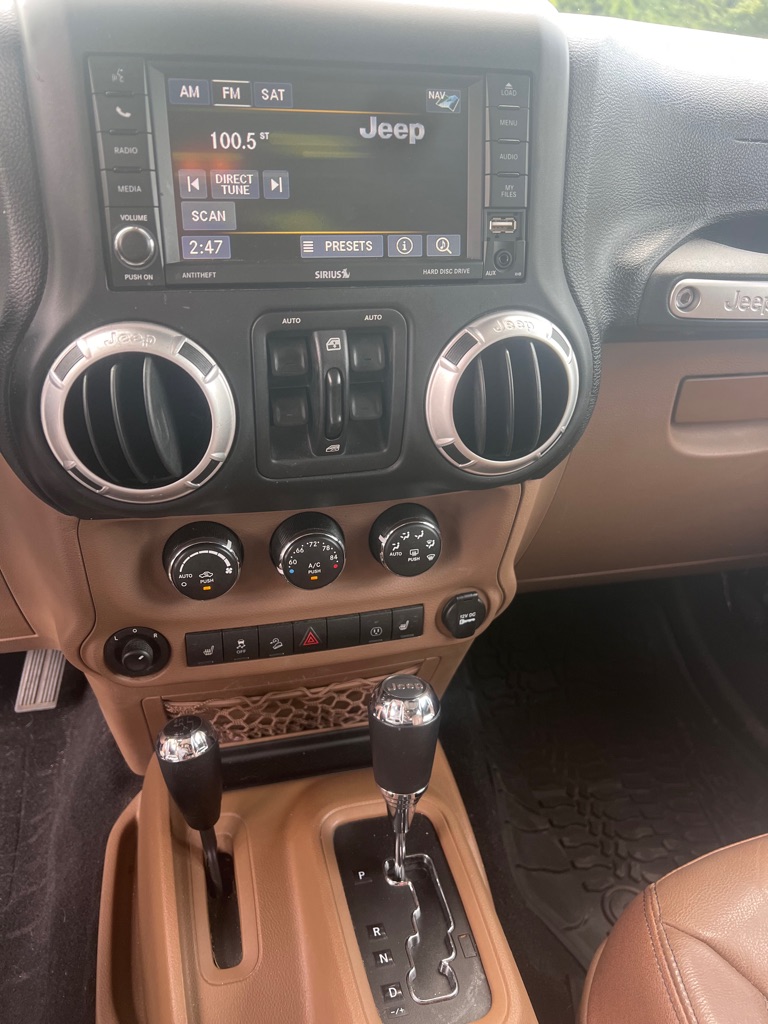 Photo 6 of this JEEP WRANGLER UNLIMI