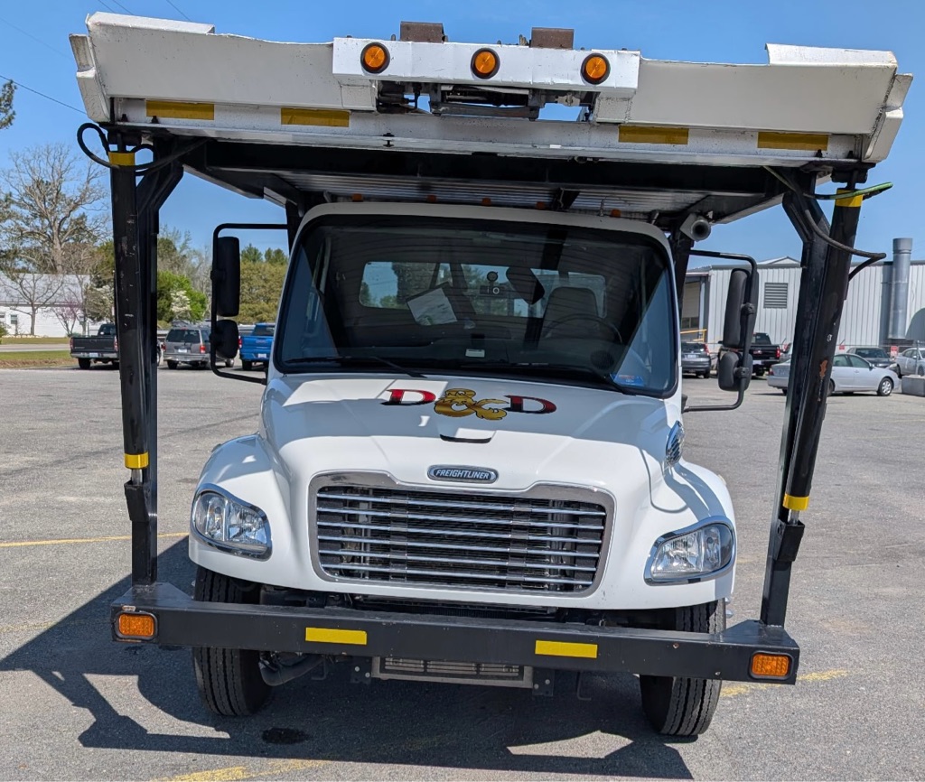 2010 FREIGHTLINER M2 106