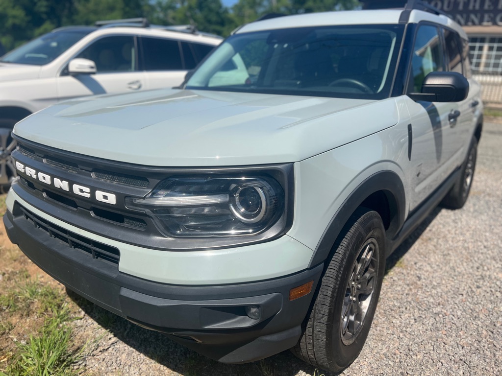 Photo 2 of this FORD BRONCO SPORT