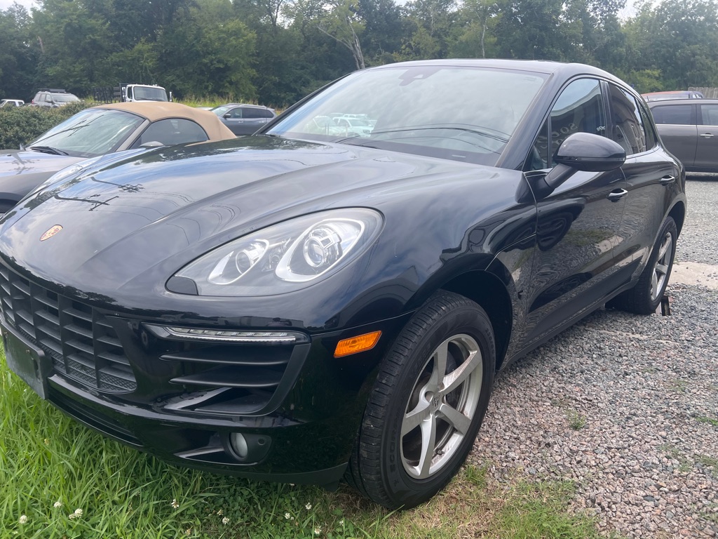 2017 PORSCHE MACAN