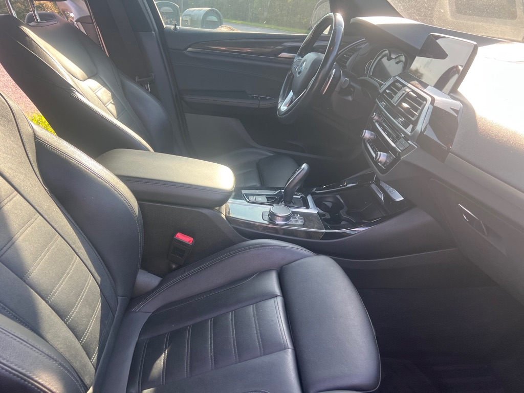 Photo 9 of this BMW X3