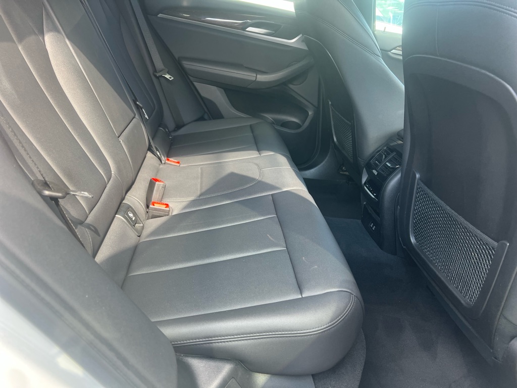 Photo 7 of this BMW X3