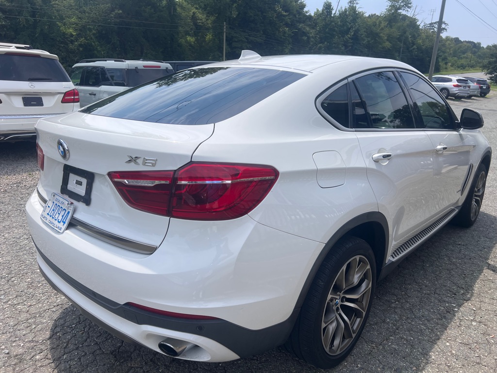 Photo 3 of this BMW X6