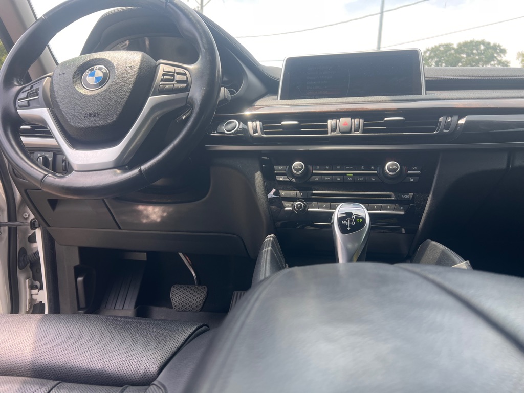 Photo 6 of this BMW X6