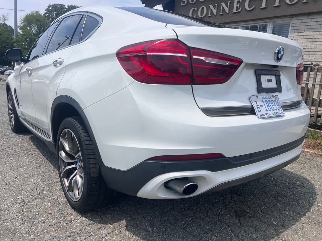 Photo 4 of this BMW X6