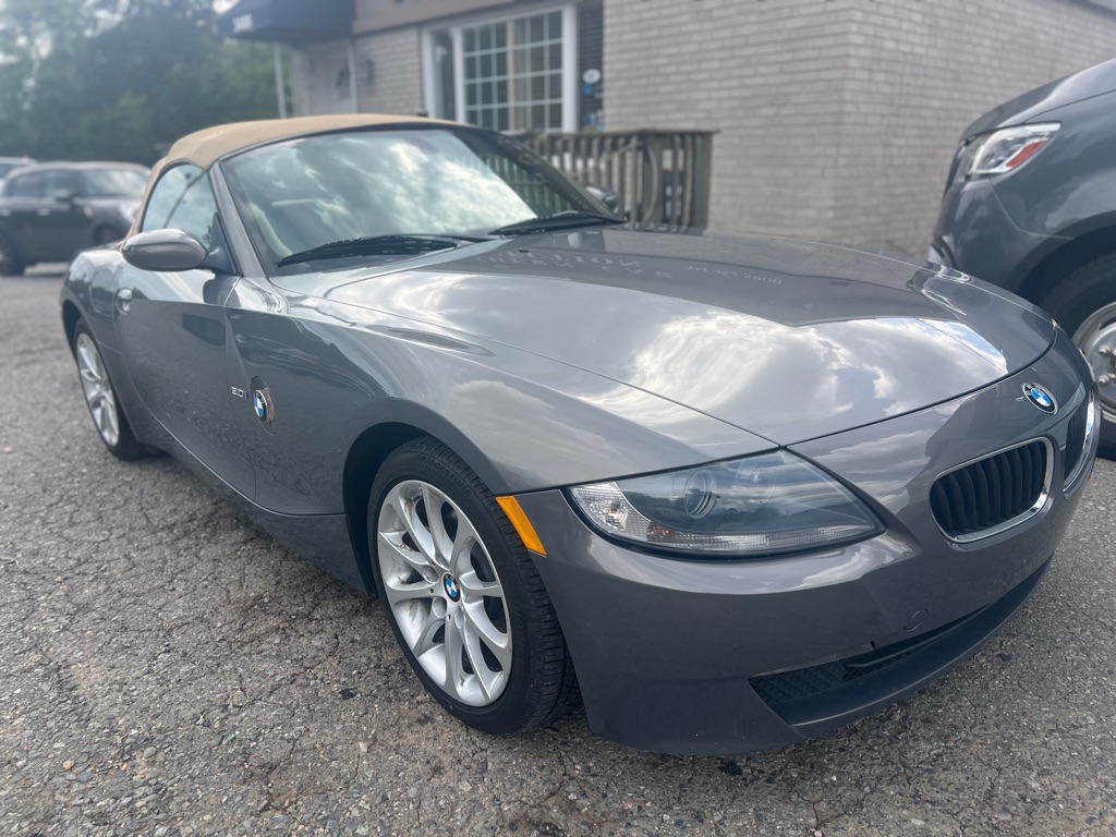 Photo 2 of this BMW Z4