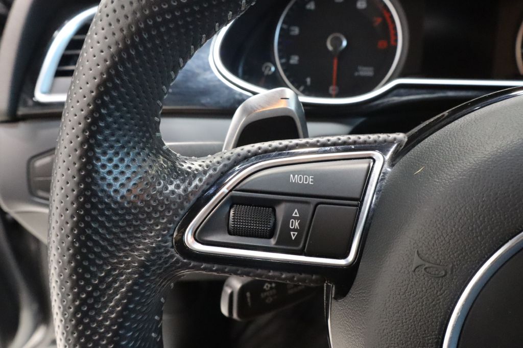 Photo 15 of this AUDI A4