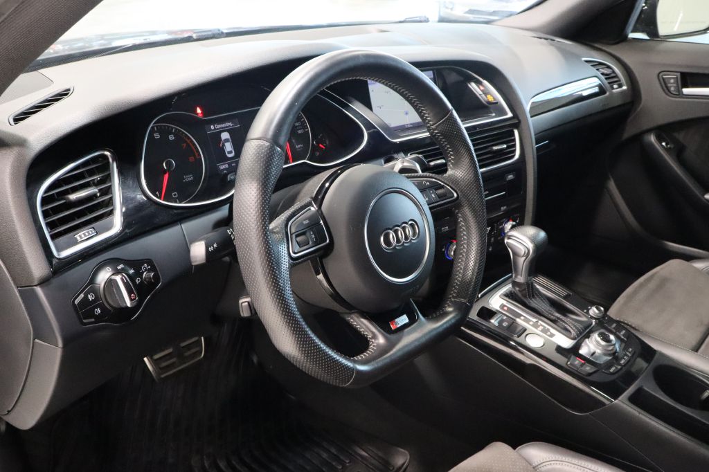 Photo 26 of this AUDI A4