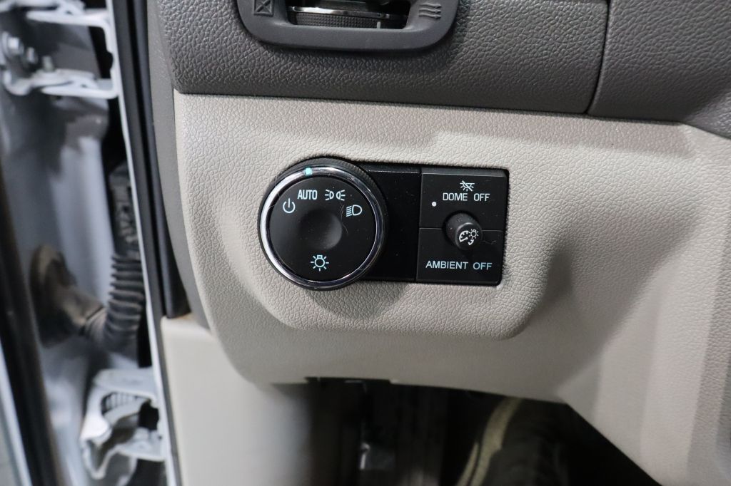 Photo 16 of this BUICK ENCLAVE