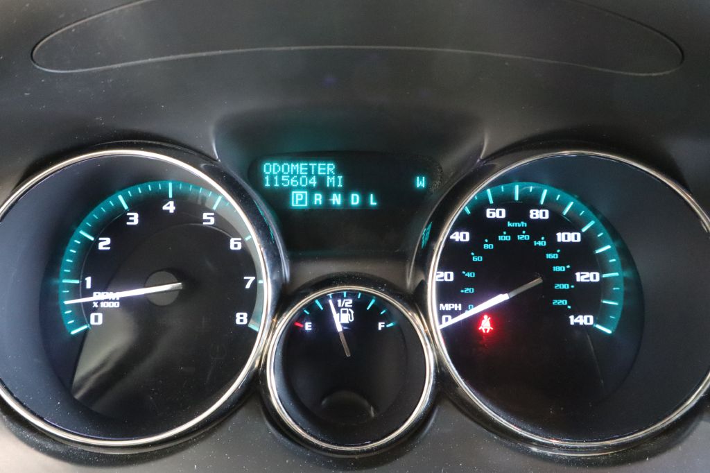 Photo 17 of this BUICK ENCLAVE