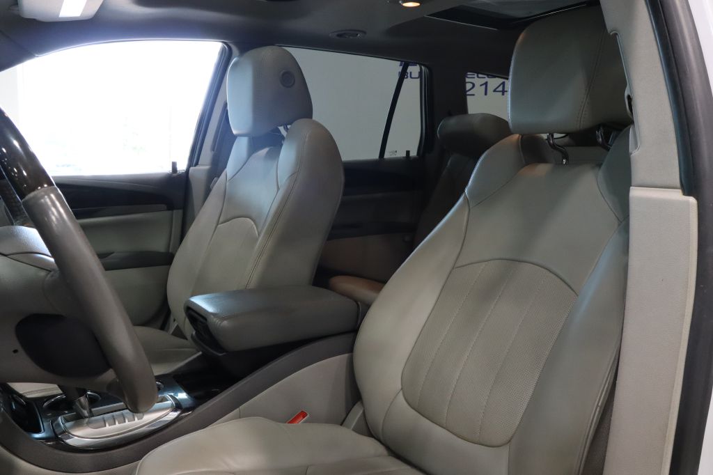 Photo 29 of this BUICK ENCLAVE