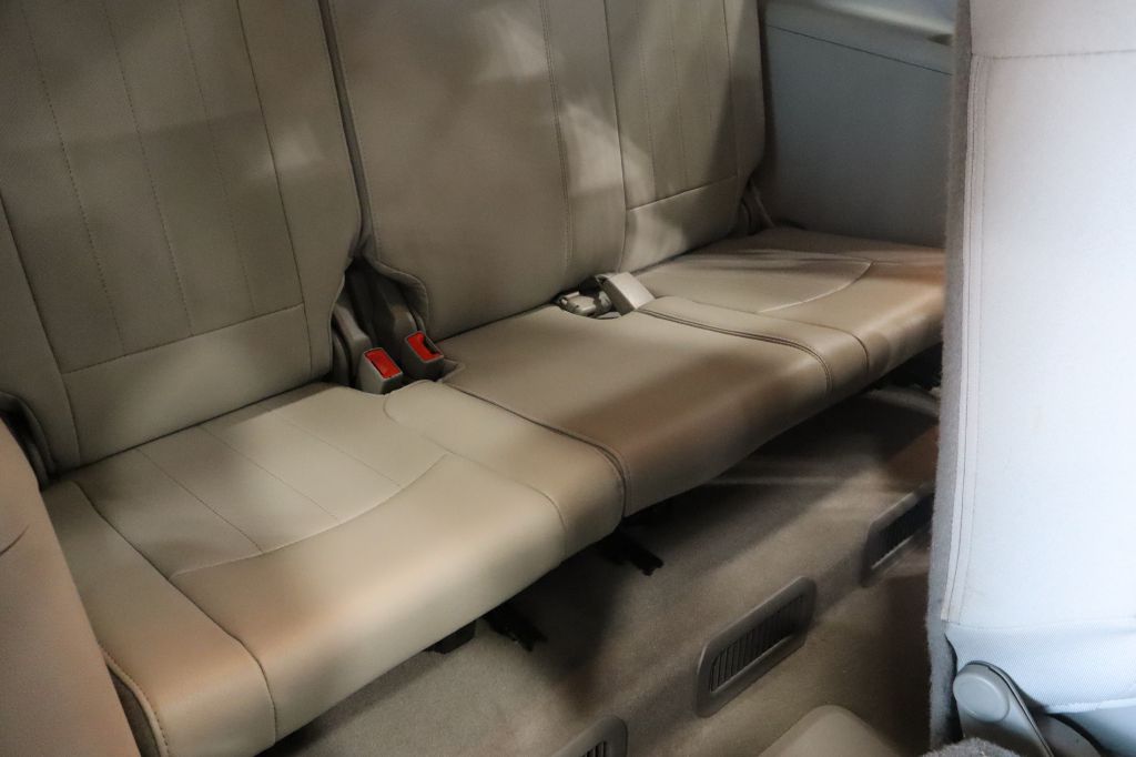 Photo 39 of this BUICK ENCLAVE